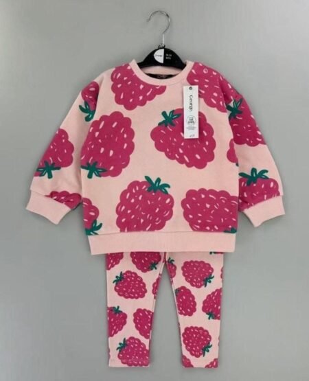 طقم الفراولة