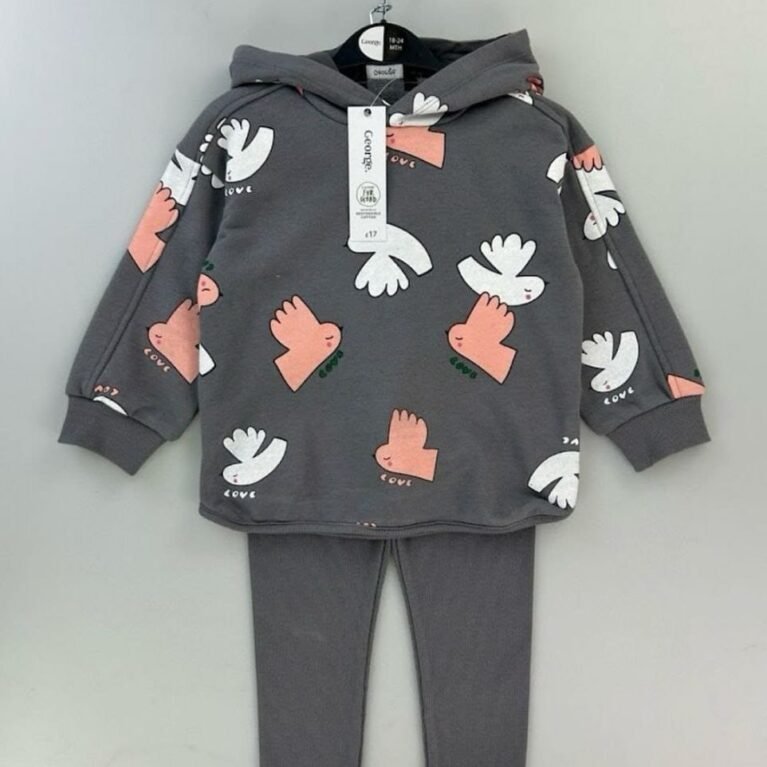 طقم بناتي بنقشة الطائر