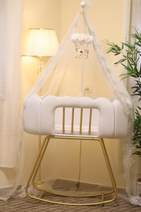 سرير بيبي هزاز متوفر بعدة الوان