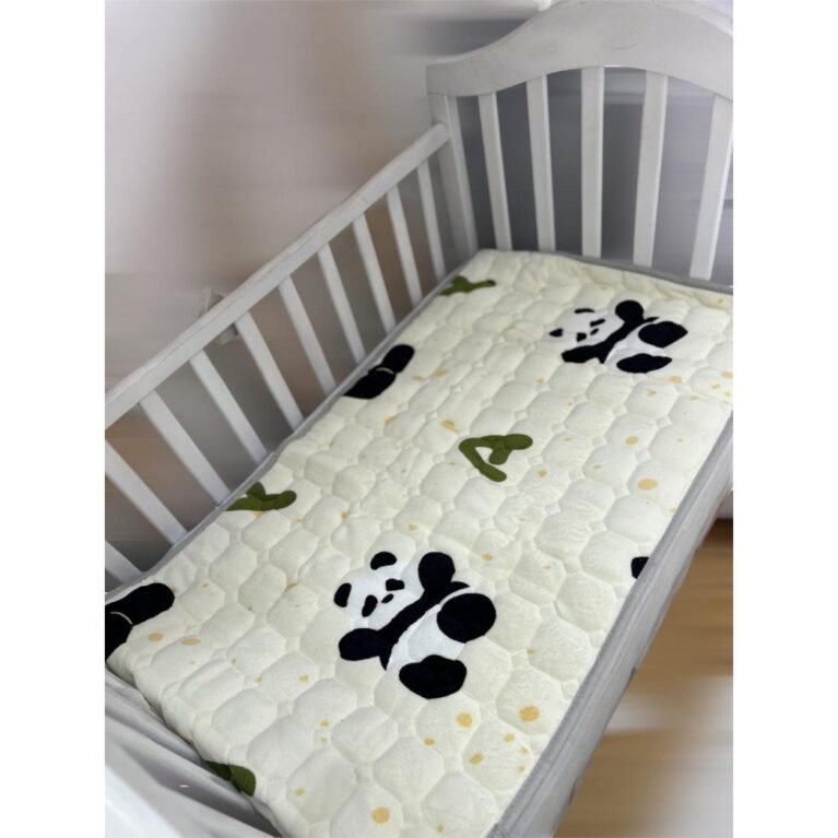 غطاء فرشة شتوي ضد التسرب - رسمة باندا(56*100)