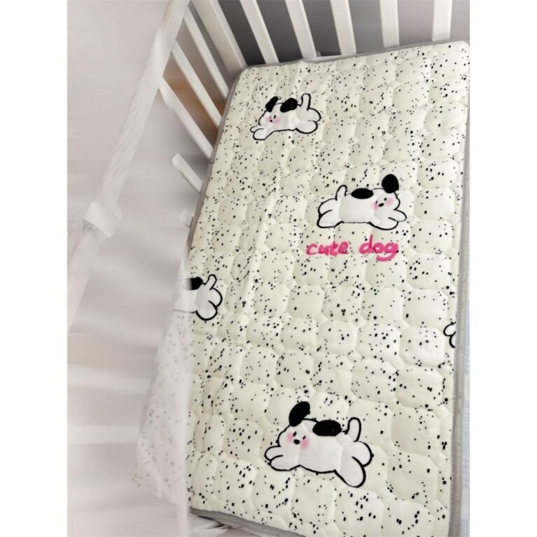 غطاء فرشة شتوي ضد التسرب - رسمة كلب (56*100)